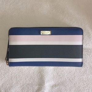 💧 Kate spade wallet NWT 💧